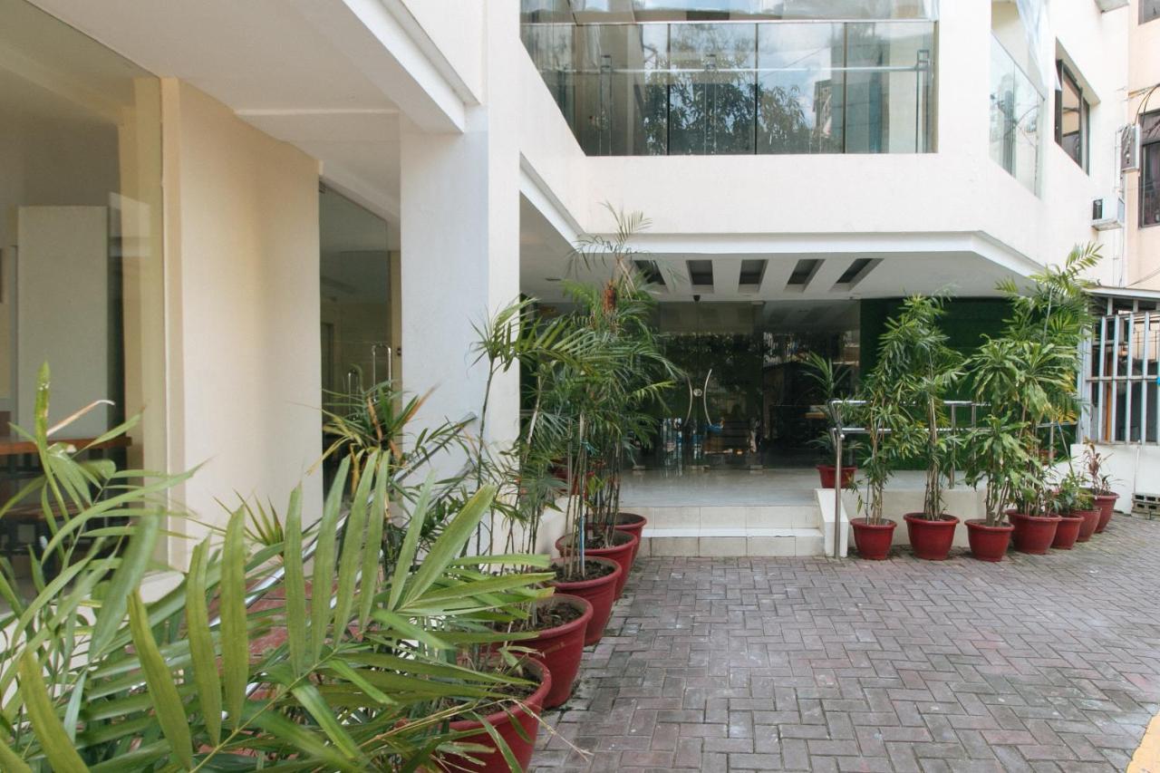 Urbanview At San Antonio'S Place Sampaloc Manila Exterior foto